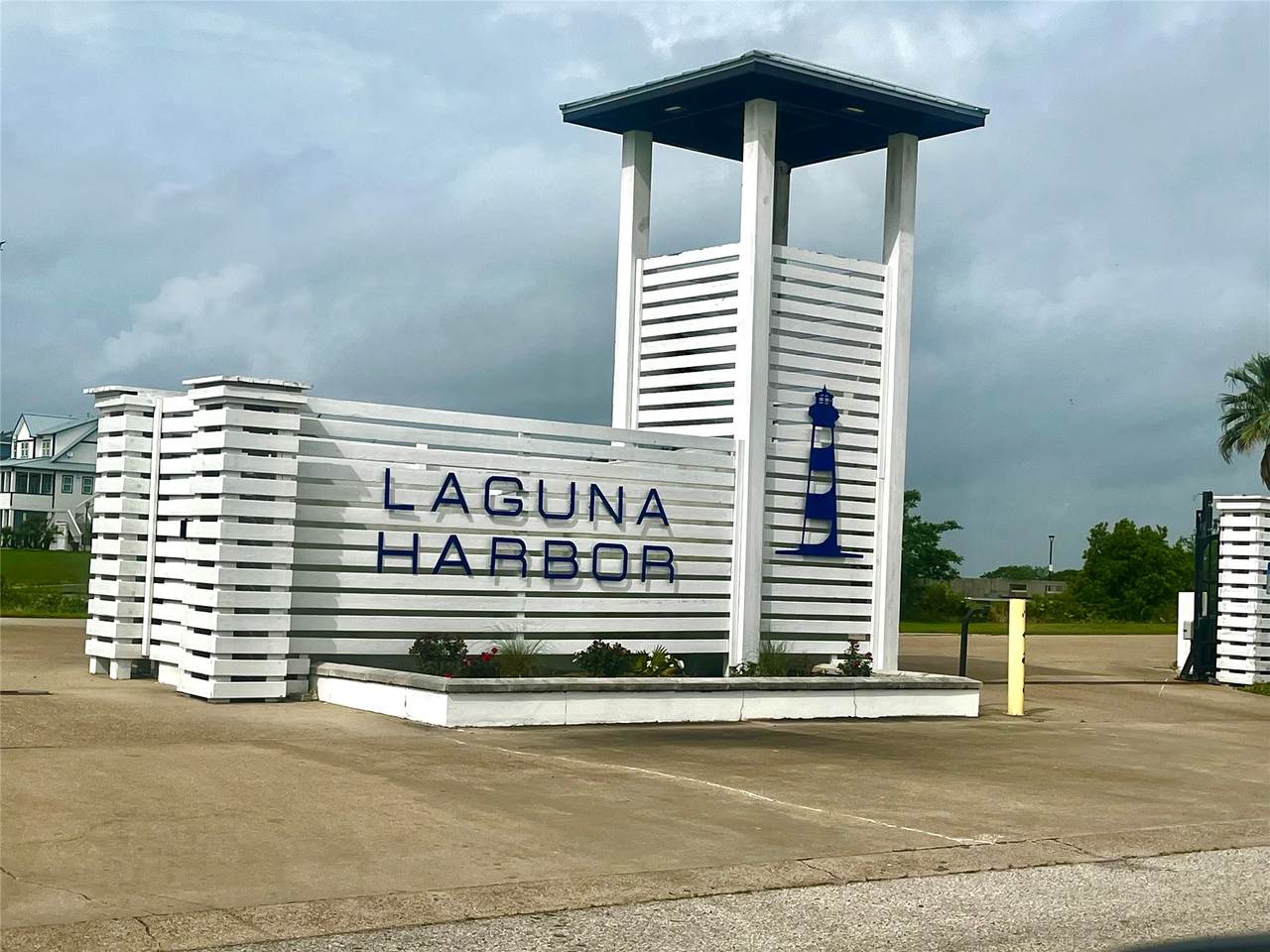 1812 Laguna Harbor Estate Boulevard - Photo 1