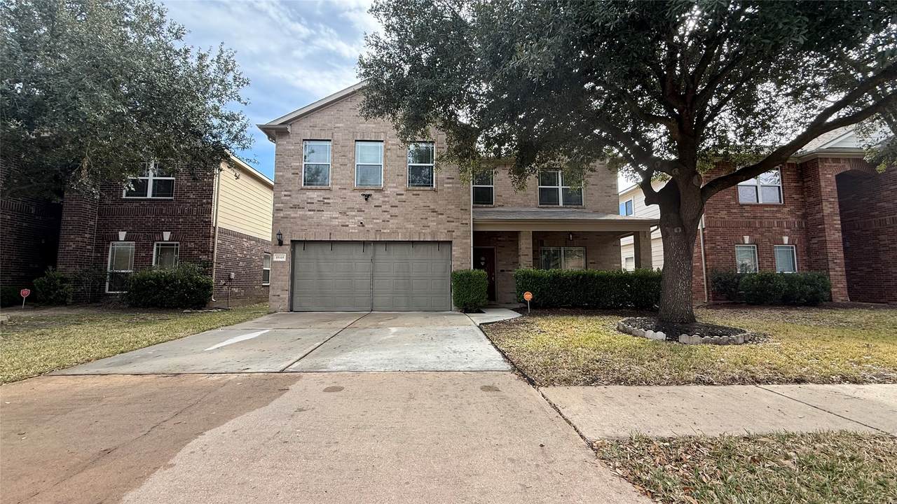 19519 Grand Colony Court - Photo 1