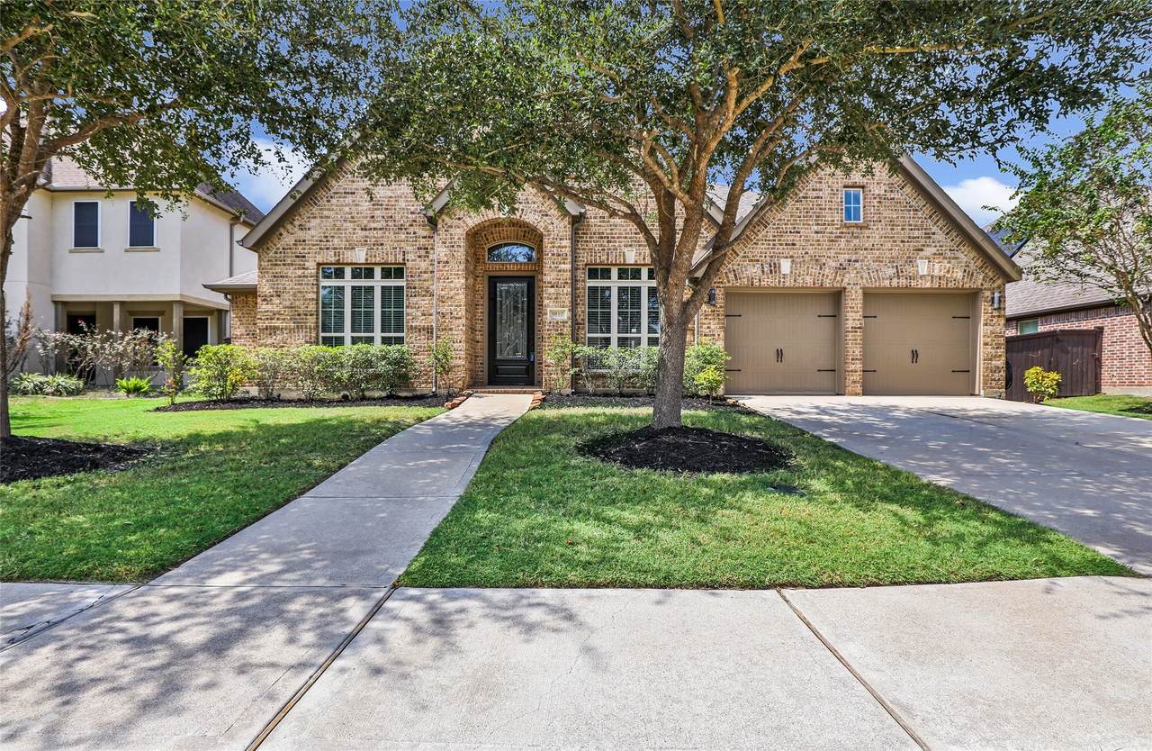 9810 Carver Drive - Photo 1