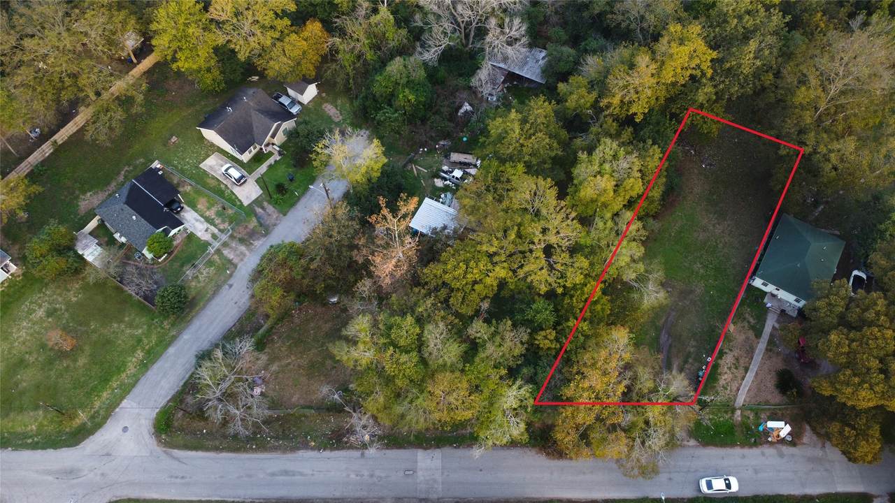 4811 Shreveport Boulevard - Photo 1