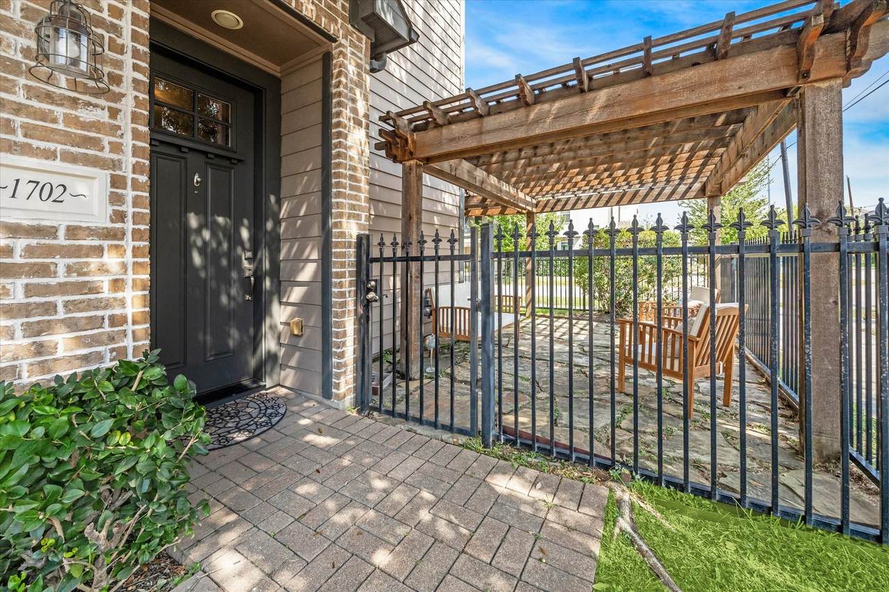 1702 Shearn Street - Photo 1