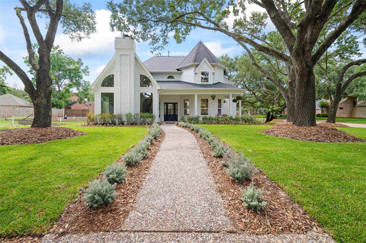 1431 Hoveden Drive - Photo 1