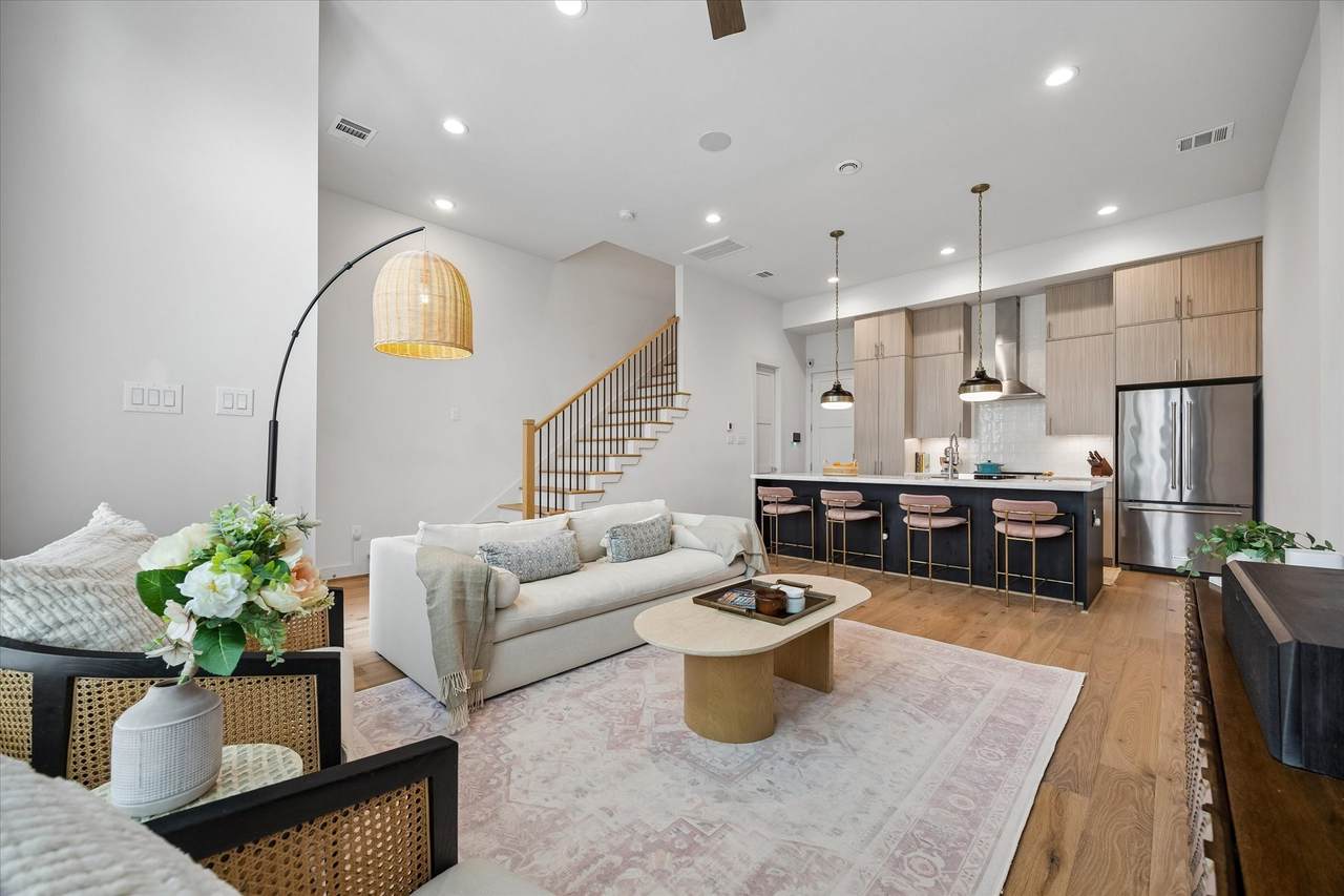 2410 Gray Street - Photo 1