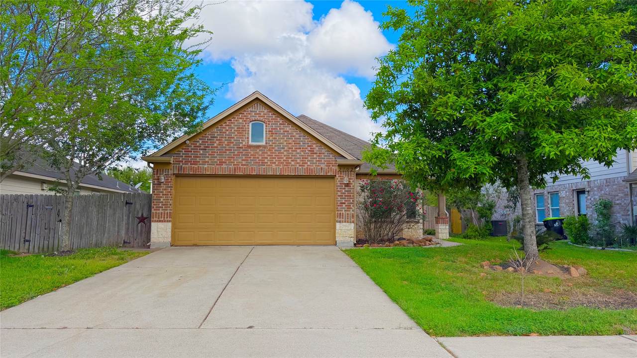 2102 Indian Clearing Trail - Photo 1