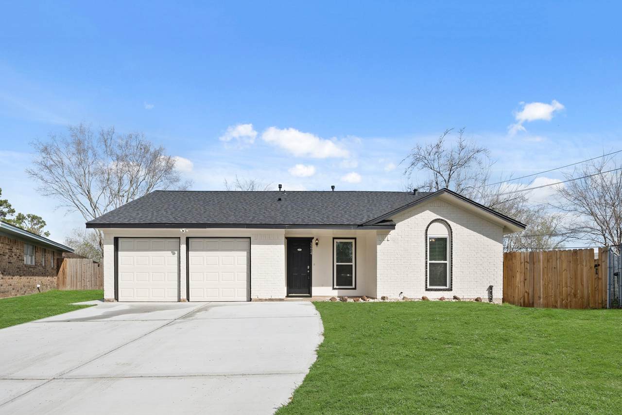 3214 Whitesail Drive - Photo 1