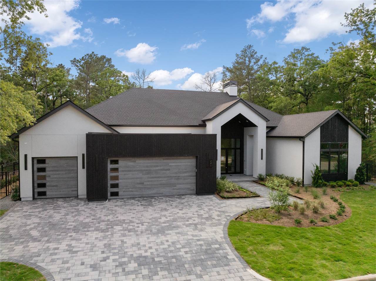 241 Eminence Isle - Photo 1