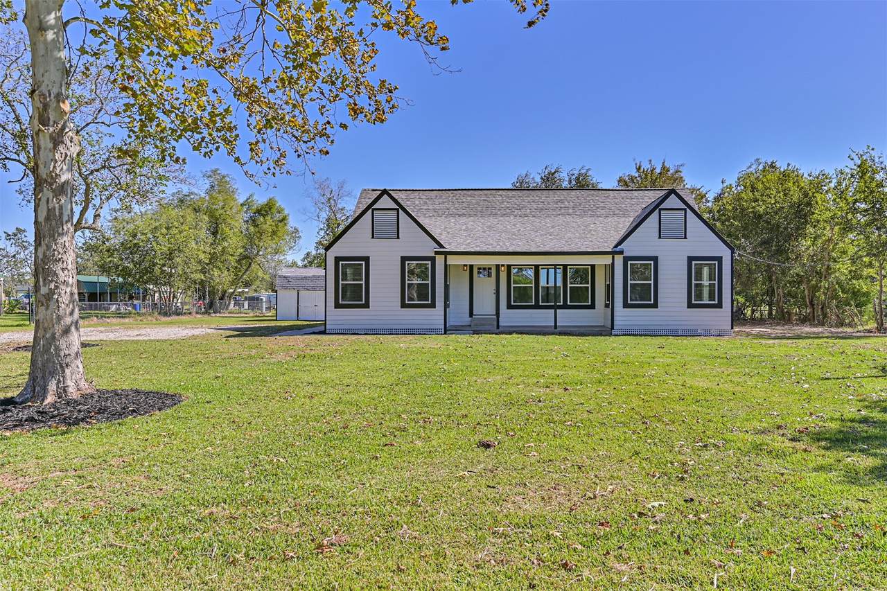 5219 Avenue A - Photo 1