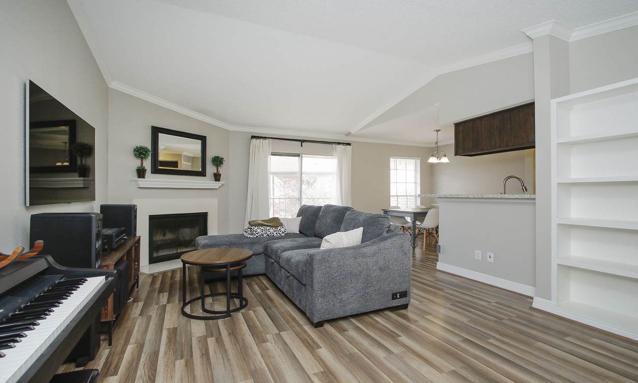 2120 El Paseo Street - Photo 1