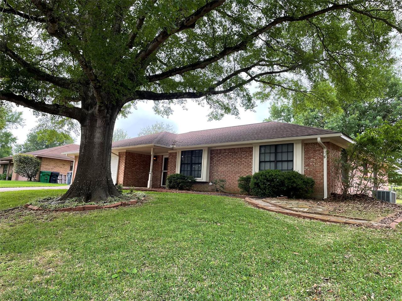 1304 Allison Street - Photo 1