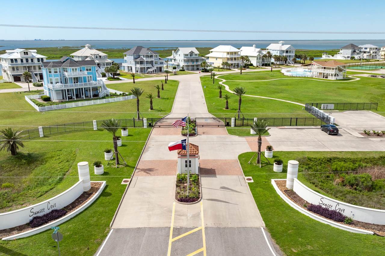 20603 Sunset Bay Drive - Photo 1