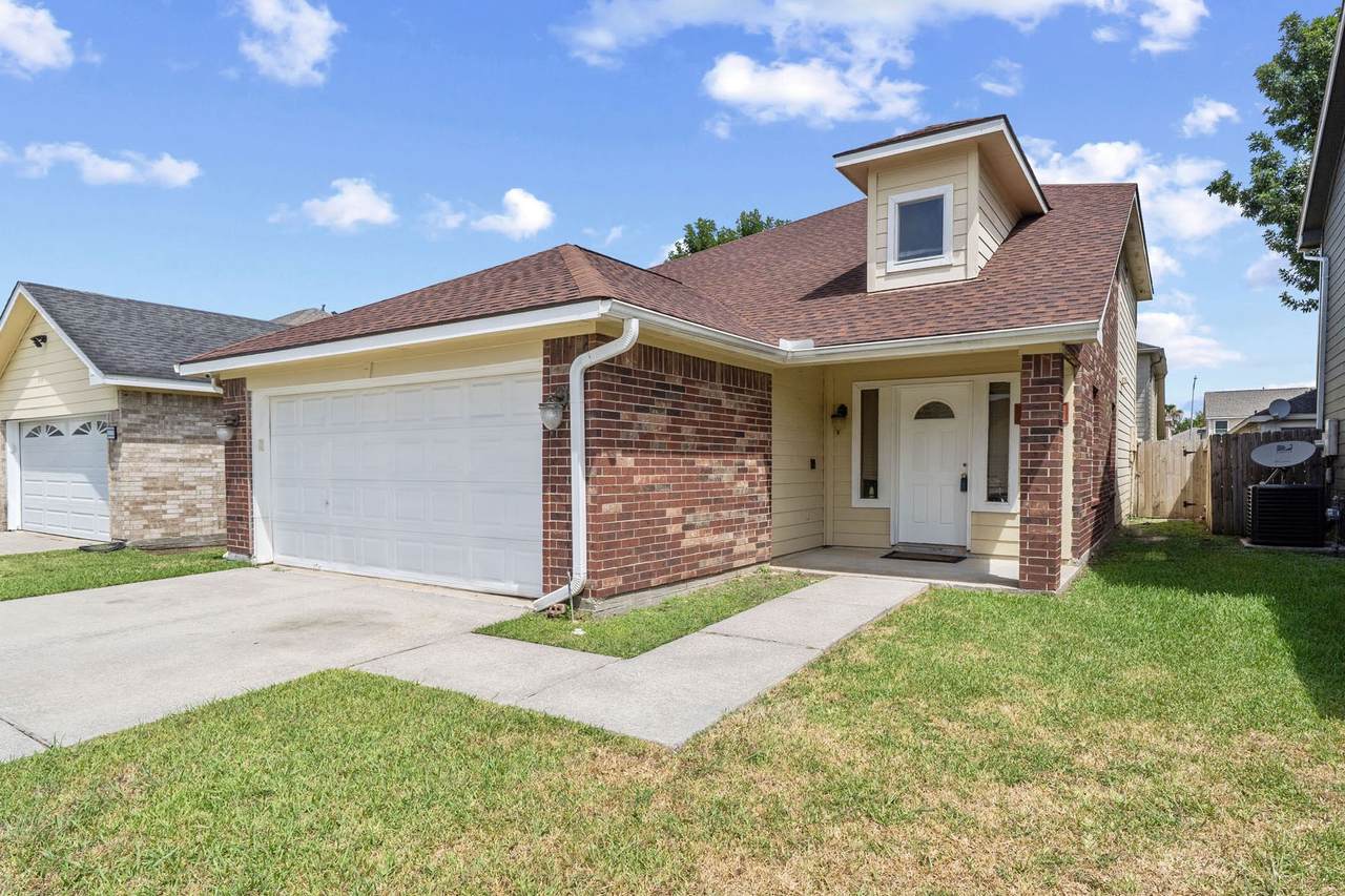 11811 Fossil Rock Lane - Photo 1