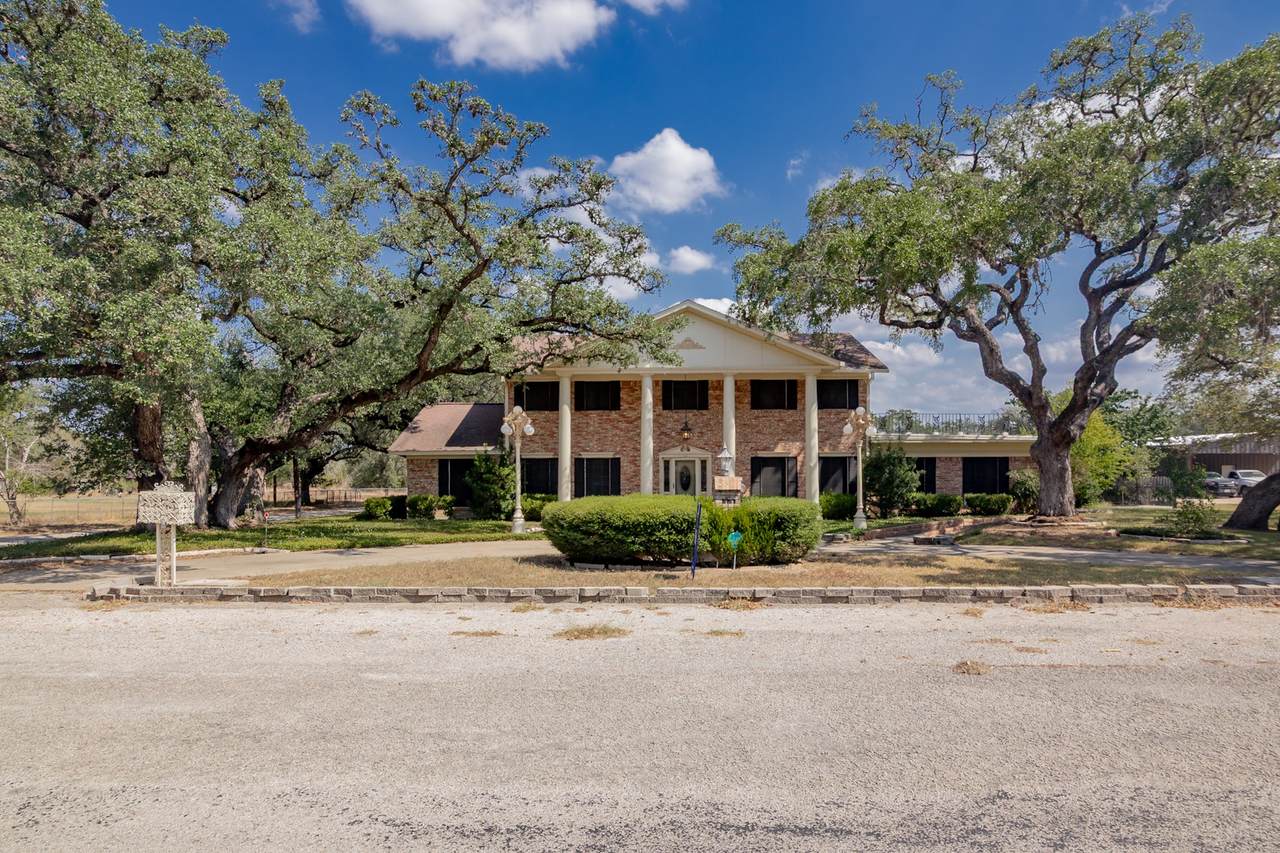 1101 Clark Street - Photo 1