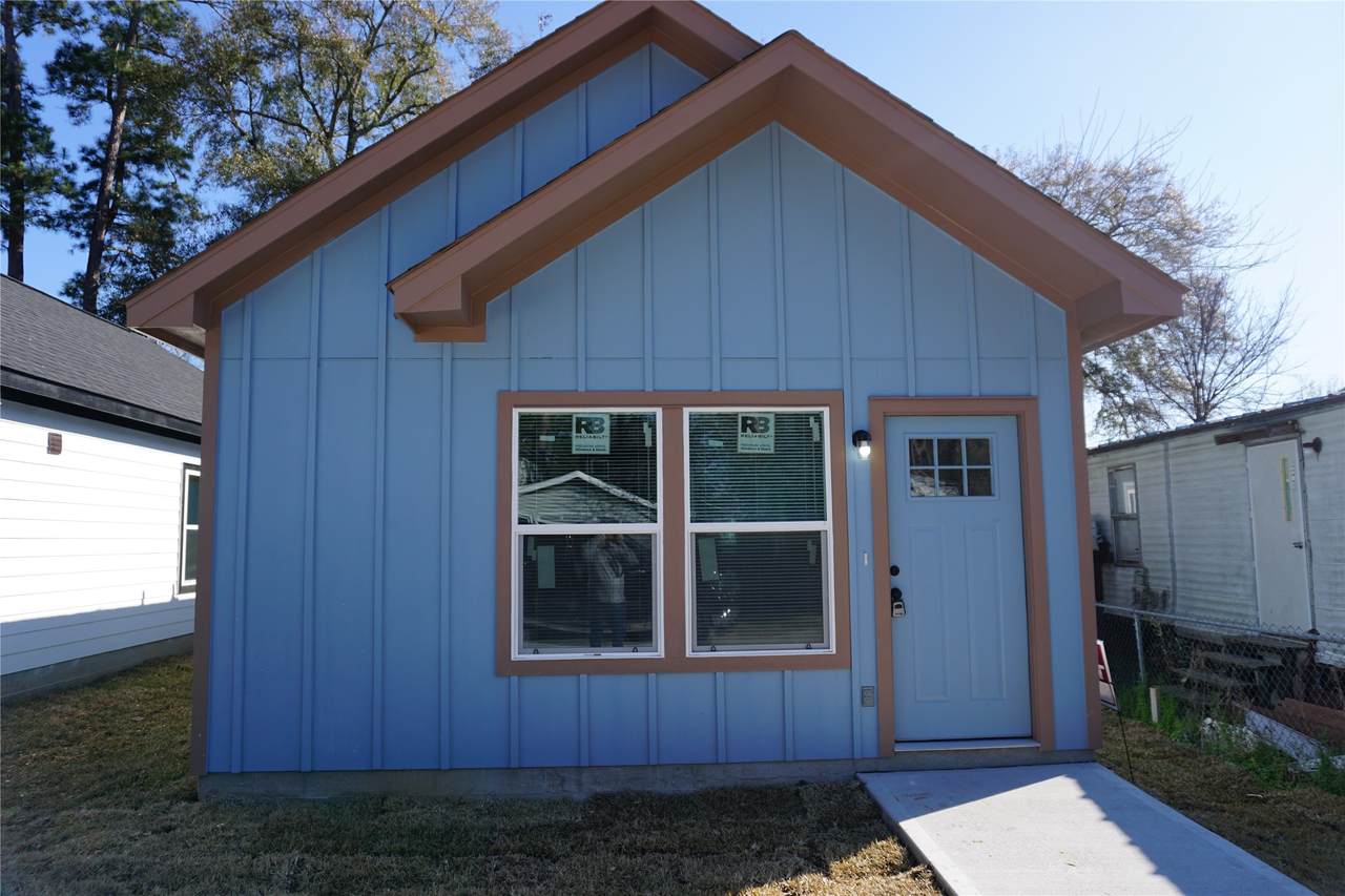 10088 Calandar - Photo 1