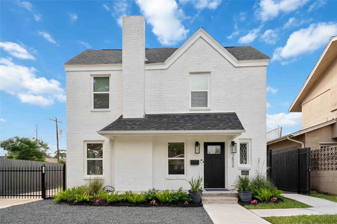 2806 Rosewood Street - Photo 1