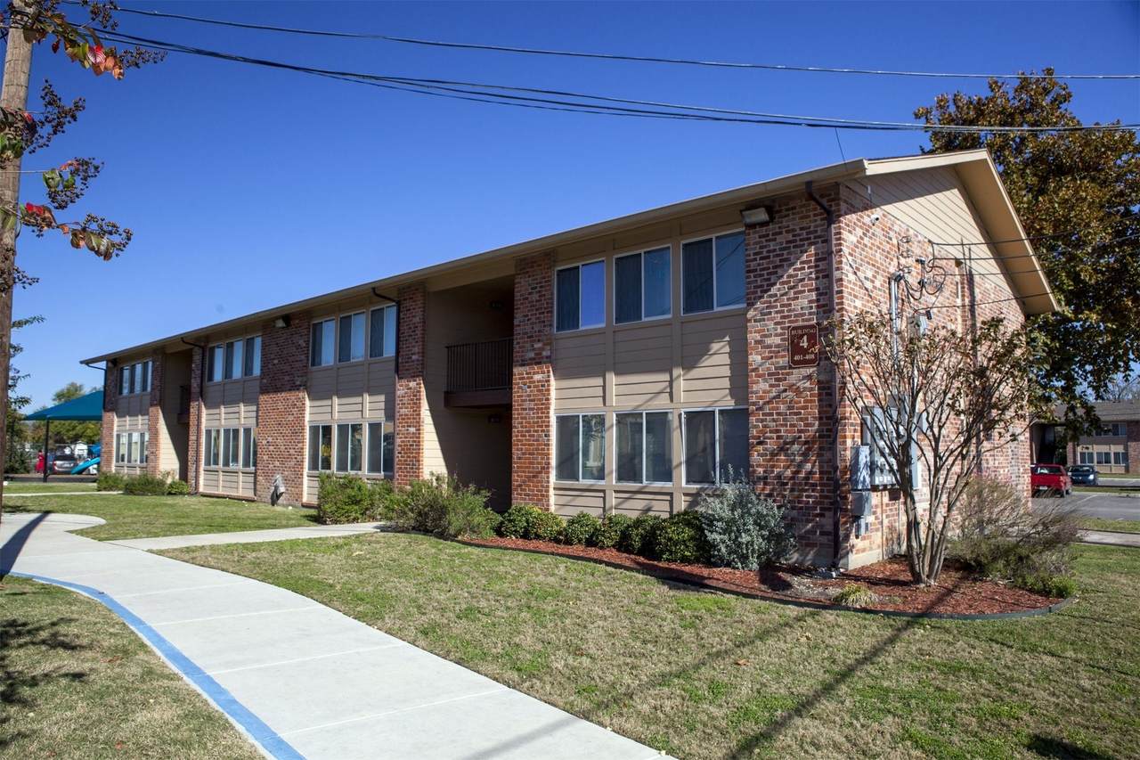 1215 Castroville Road - Photo 1