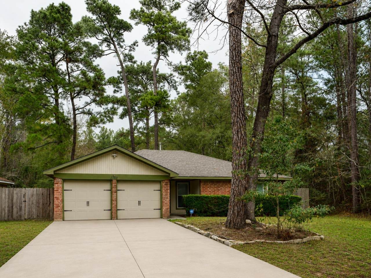 3302 Willie Way - Photo 1