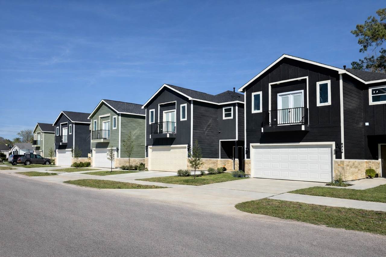 9319 Noel Street - Photo 1