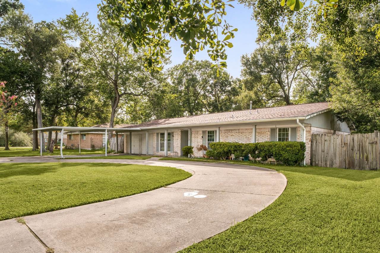 1309 Sunset Drive - Photo 1