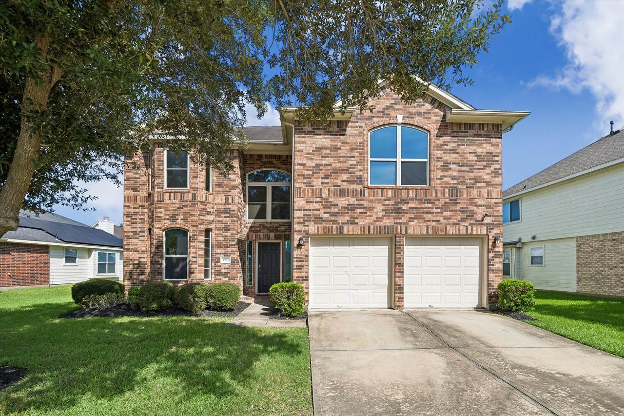3923 Oak Plank Road - Photo 1