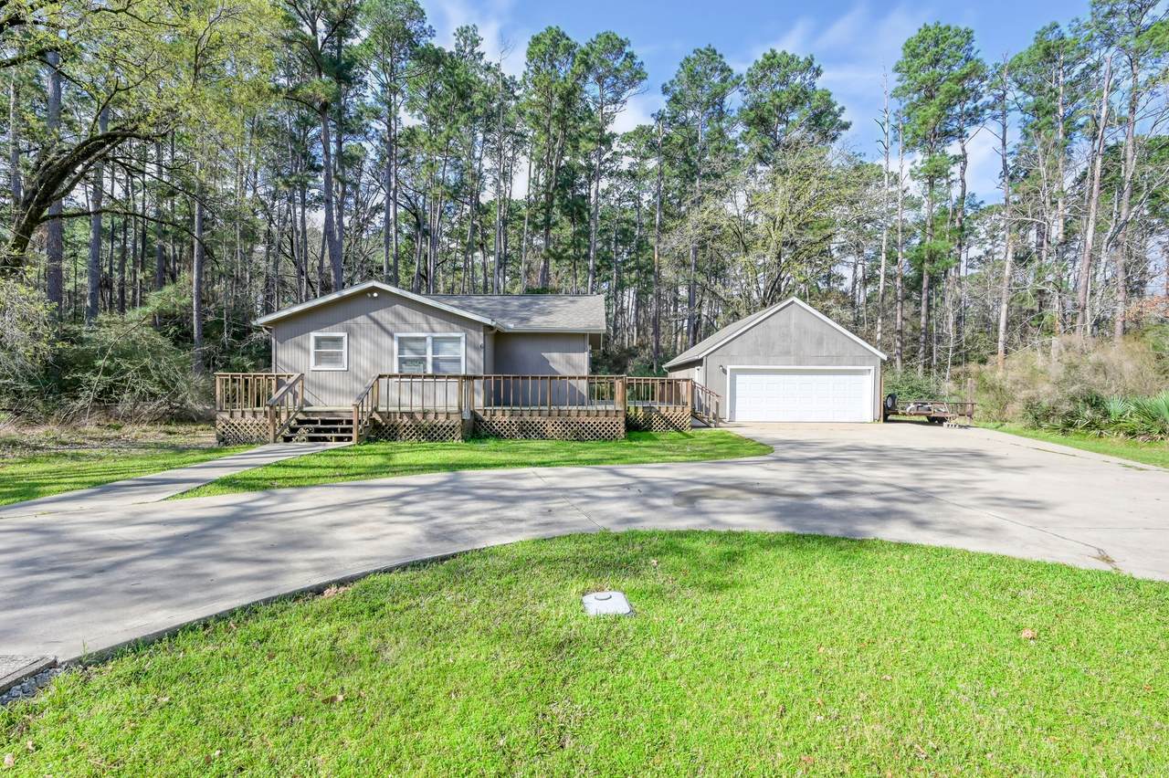 6 Forest Hollow - Photo 1