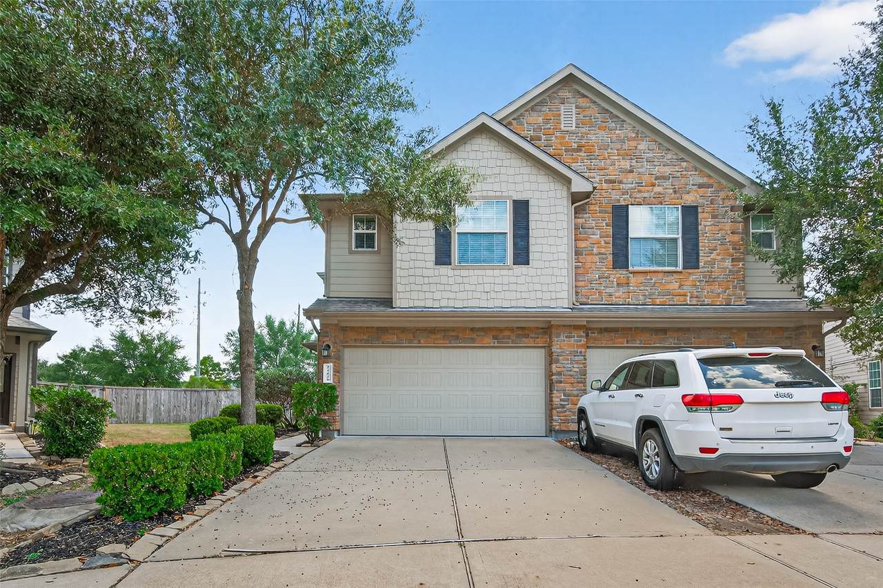 24670 Folkstone Circle - Photo 1