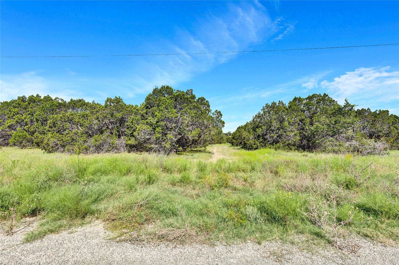 443 Deer Run Court - Photo 1