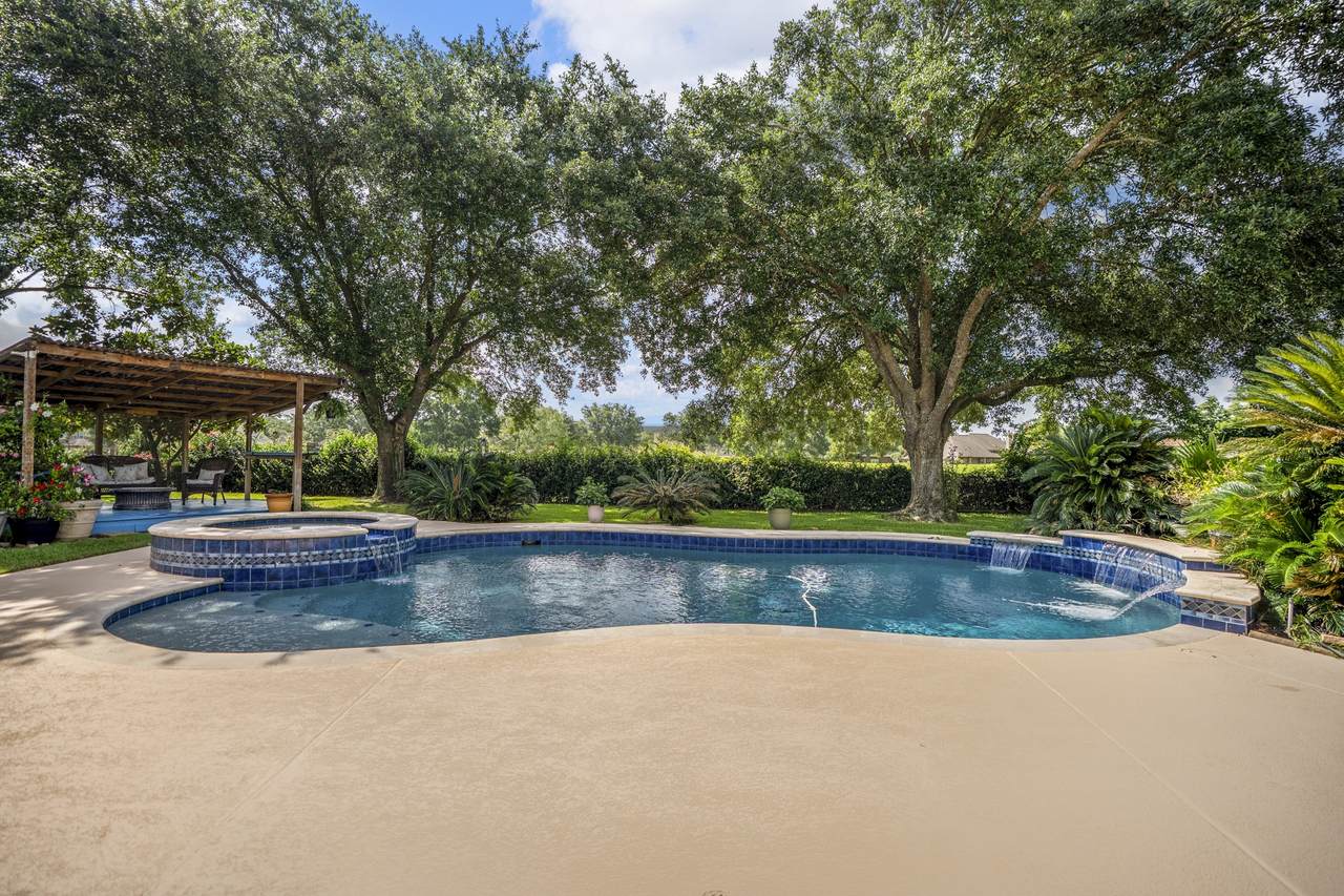 5807 Sequoia Trace Court - Photo 1