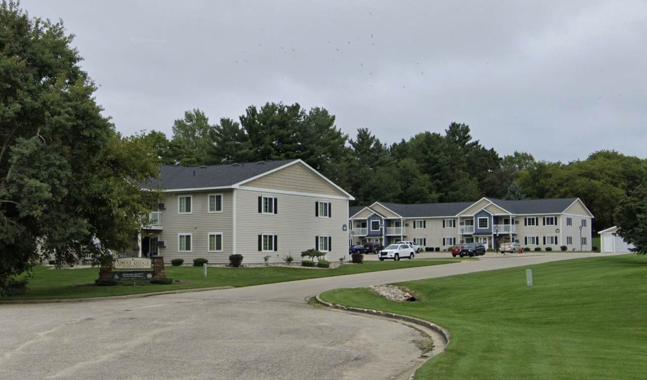 318 Dewitt Ave - Photo 1
