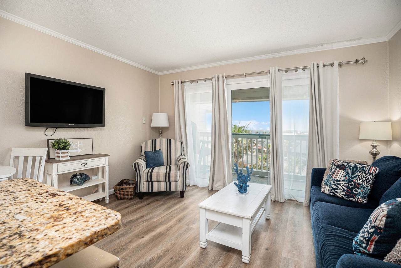 6102 Seawall Boulevard - Photo 1