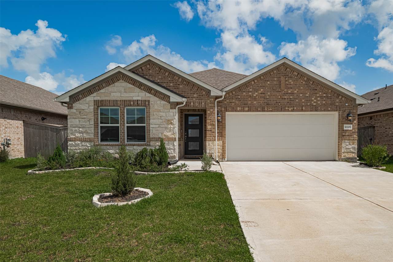 10005 Hermann Trace - Photo 1