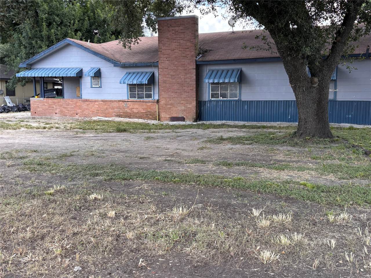 7805 Almeda Genoa Road - Photo 1