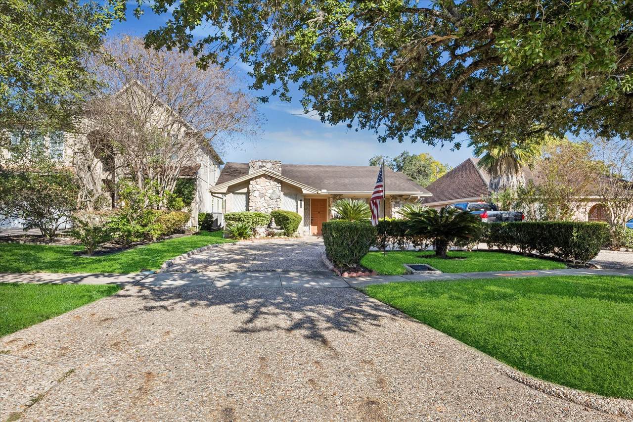 3716 Bellaire Boulevard - Photo 1