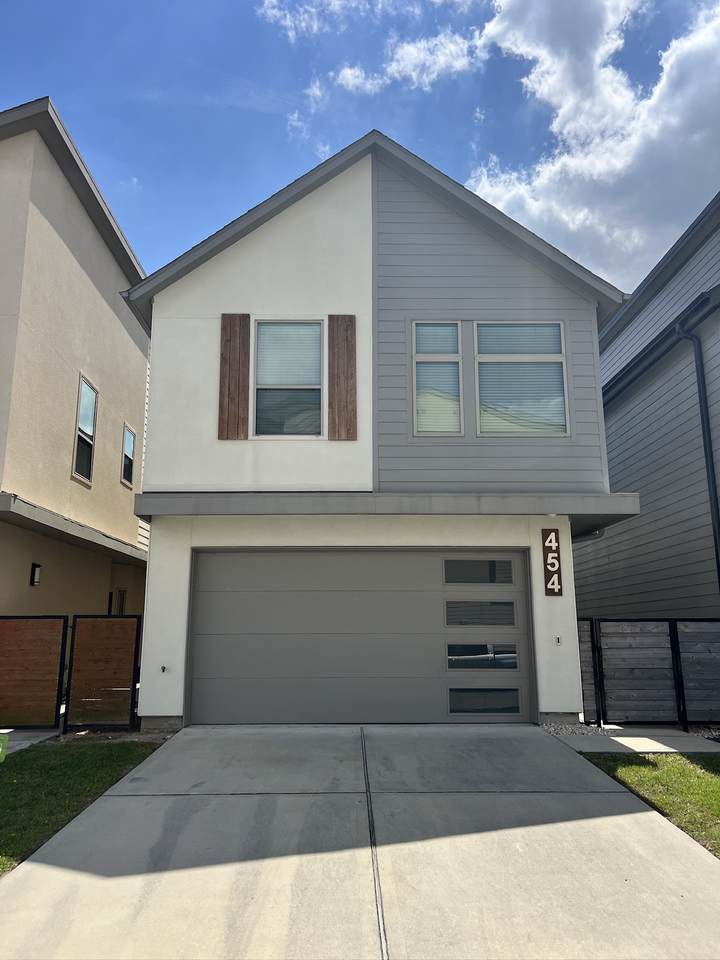454 Centro Circle - Photo 1