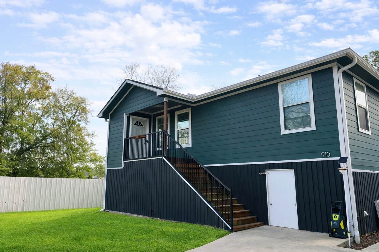 910 Rosewick Street - Photo 1