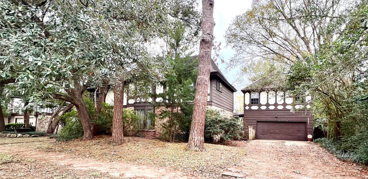 1115 Woodbank Drive - Photo 1