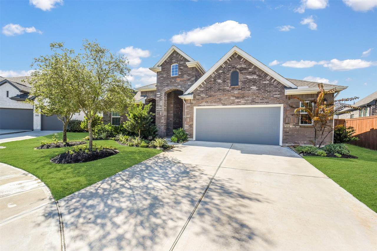 1703 Rosings Way - Photo 1