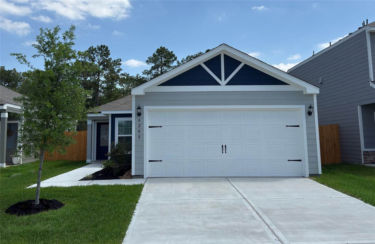 8208 Sunberry Shadow Drive - Photo 1