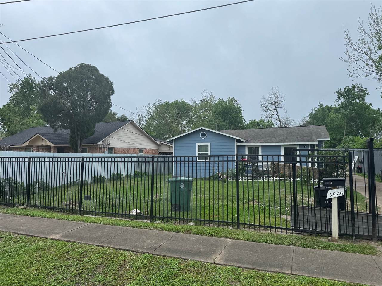 5526 Bunte Street - Photo 1