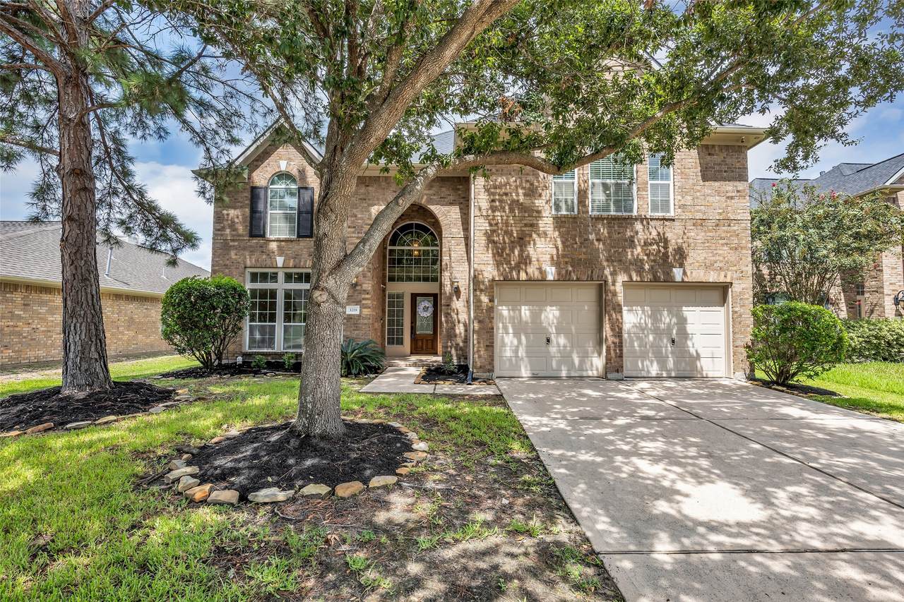 3219 Legends Mist Drive - Photo 1