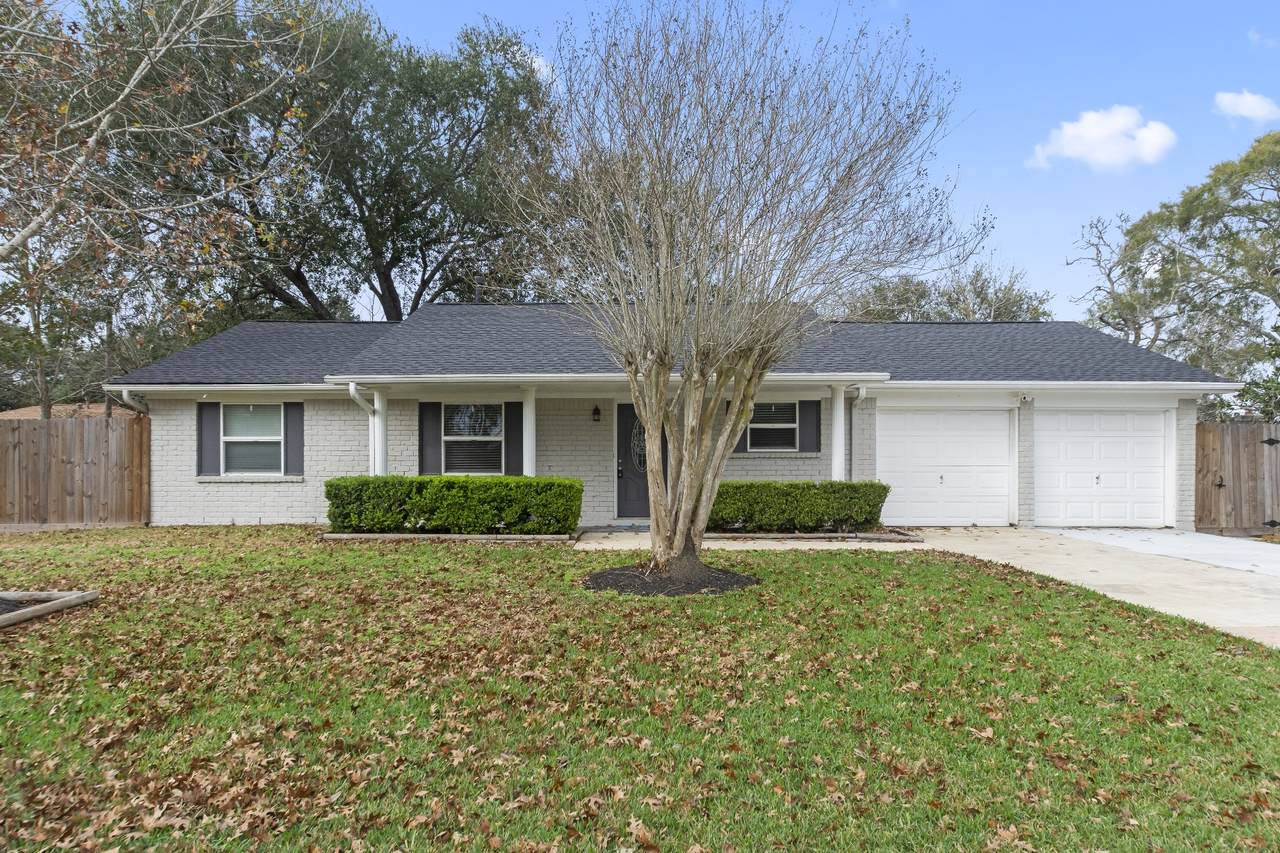 506 Mary Ann Drive - Photo 1