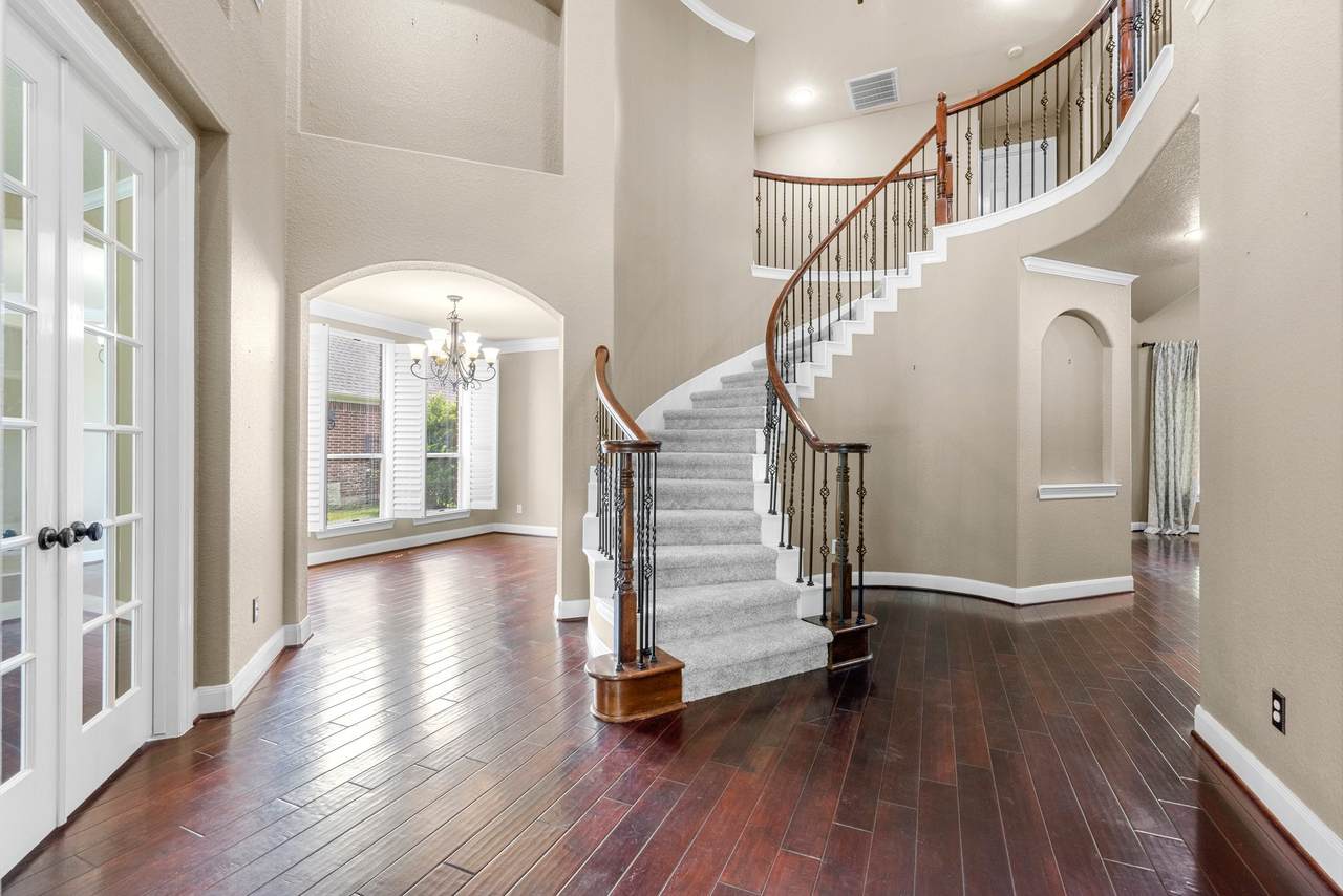 95 Hullwood Circle - Photo 1