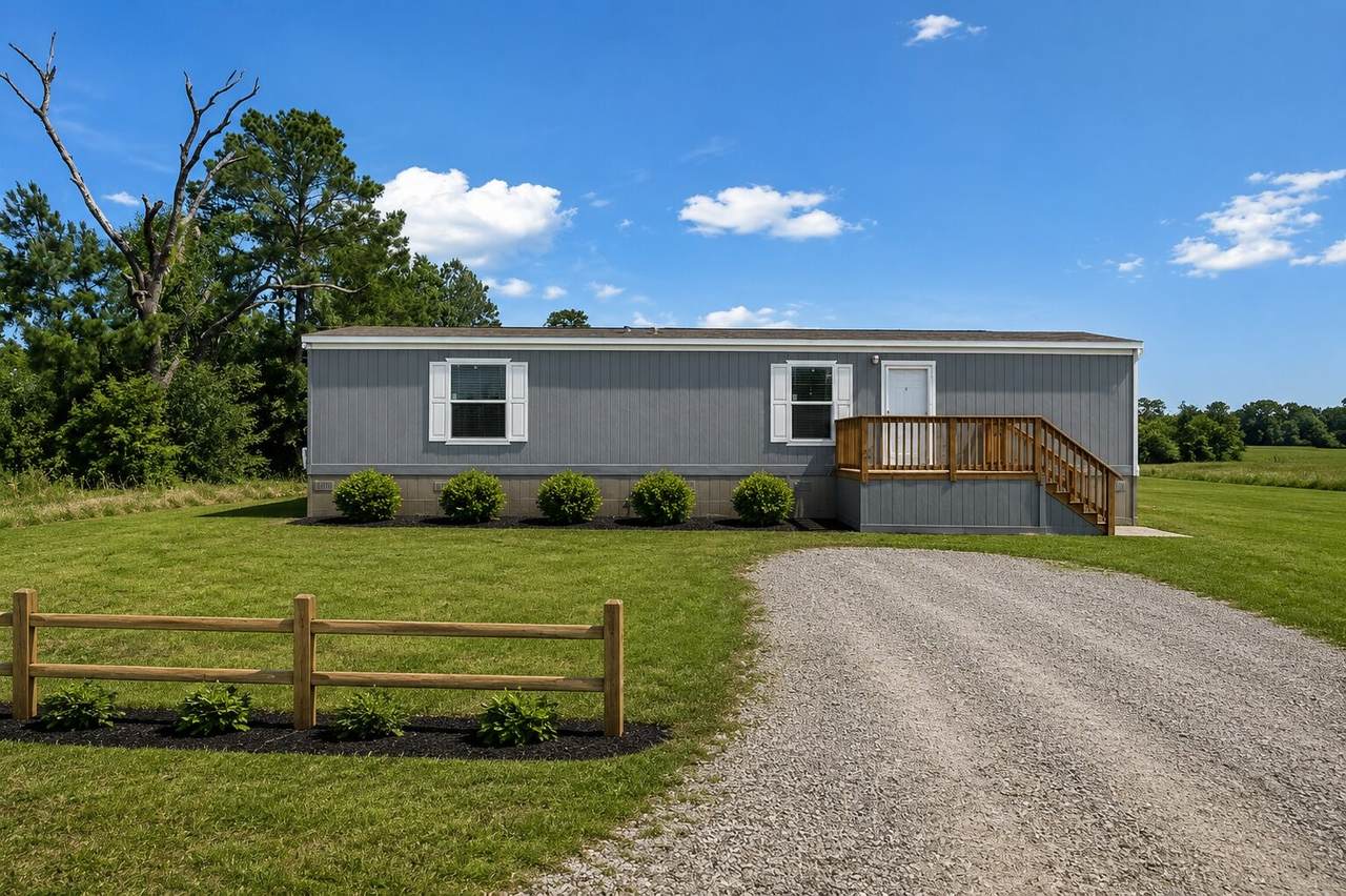 1004 Mustang Crossing Drive - Photo 1