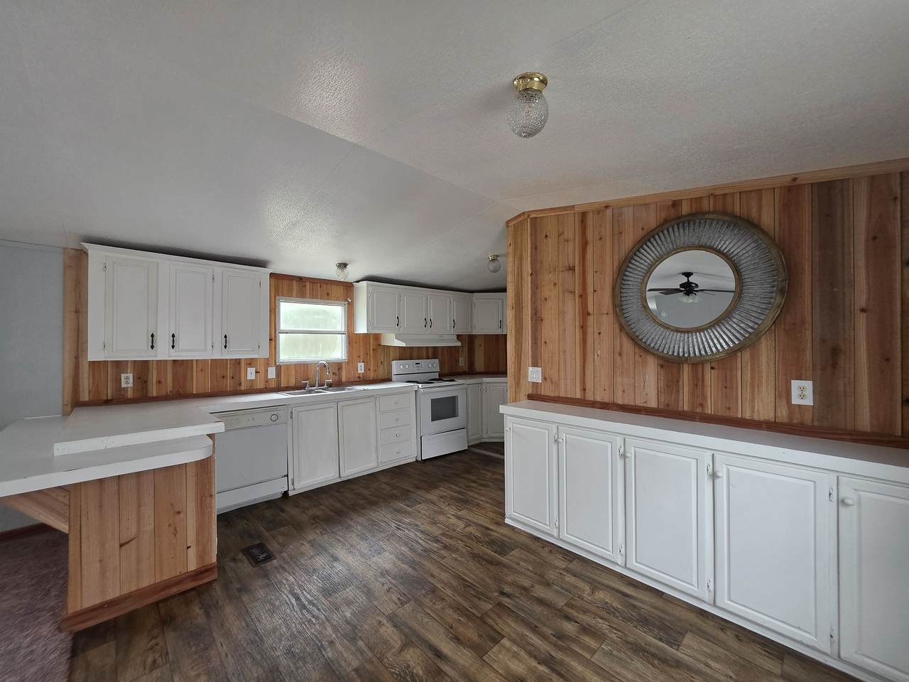 309, 331, 334, 344 Holmes Road - Photo 1