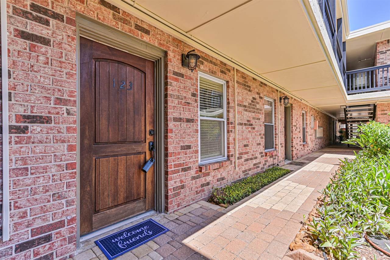 402 Postoffice - Photo 1