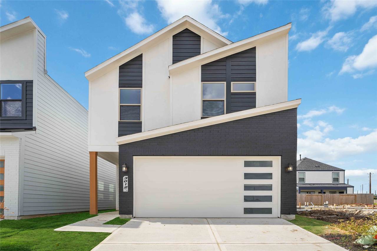 3012 La Rambla Drive - Photo 1