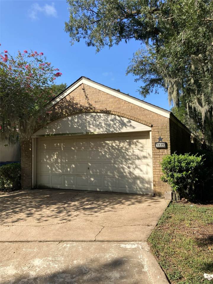 1836 Veranda Drive - Photo 1