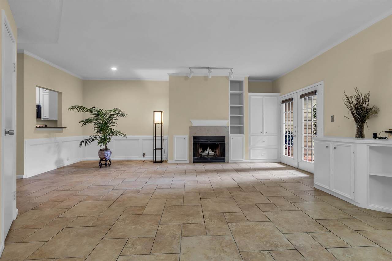 4900 Floyd Street - Photo 1