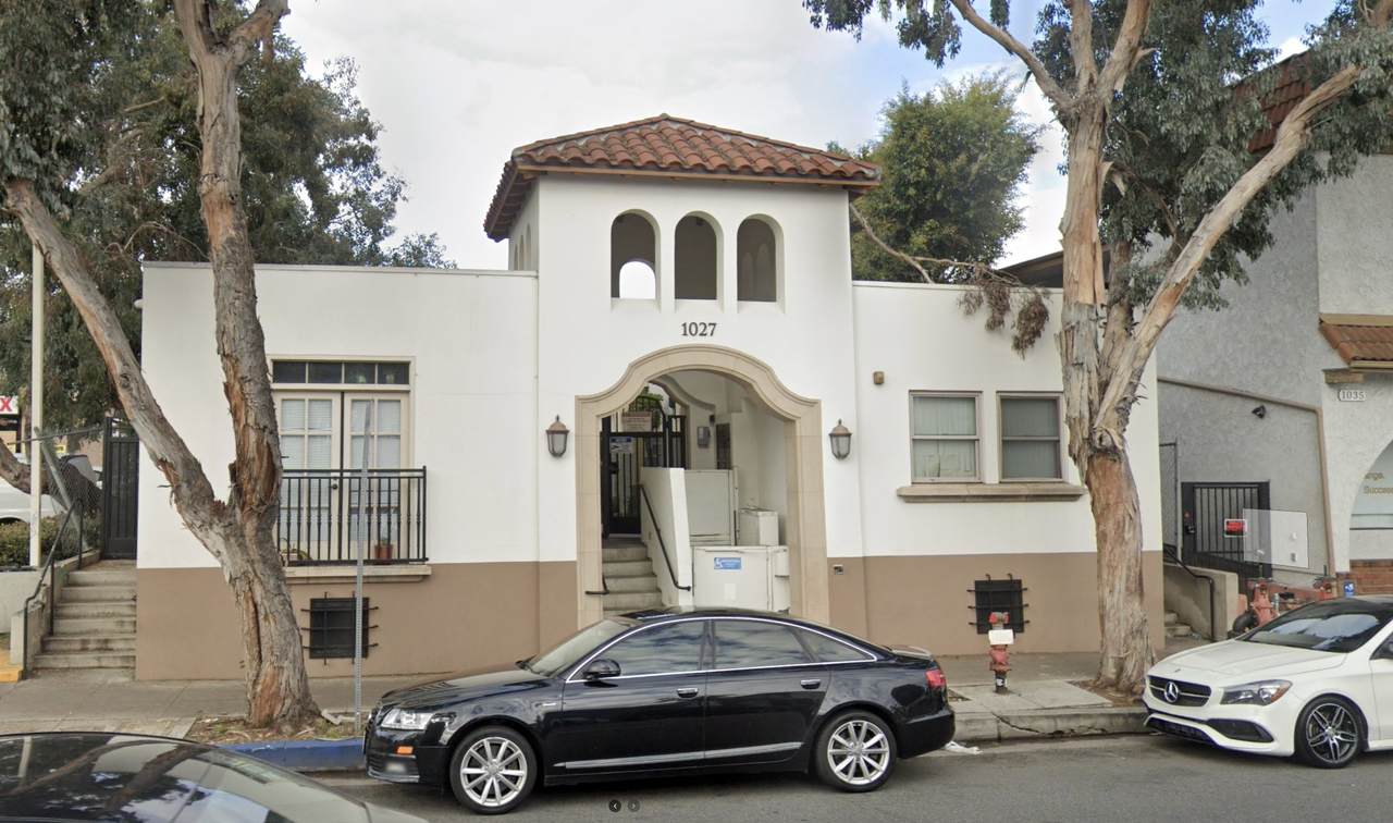 1027 Redondo Ave - Photo 1