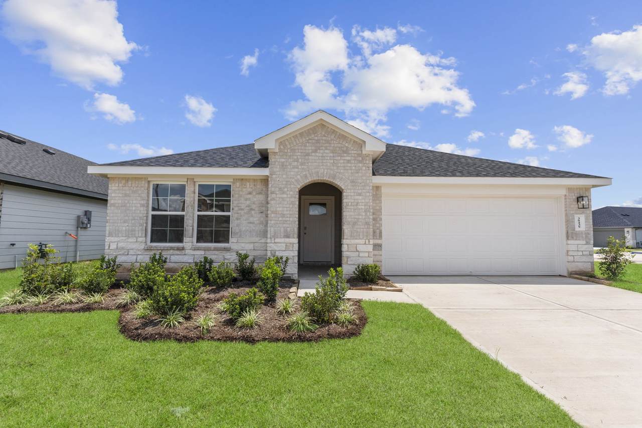 719 Heaven Drive - Photo 1