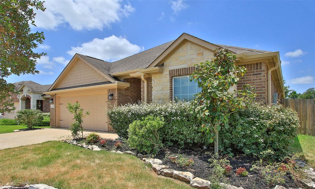 20559 Iron Seat Drive - Photo 1